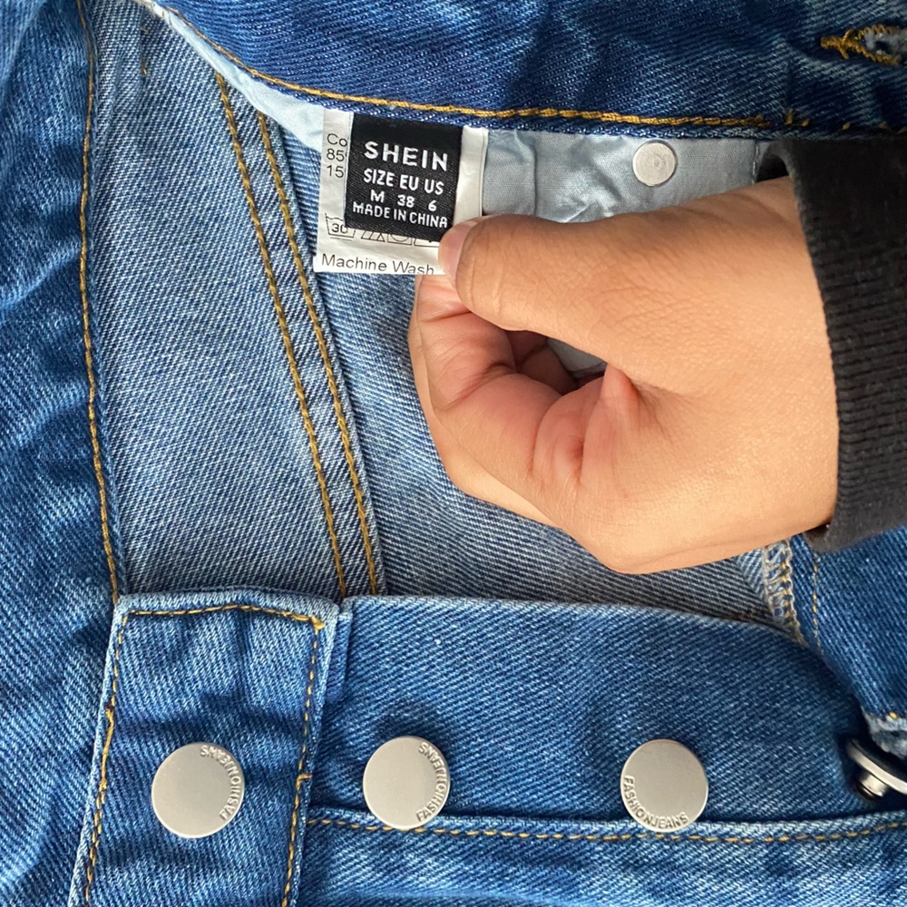 Shein High Rise Jeans - Picture 5 of 7